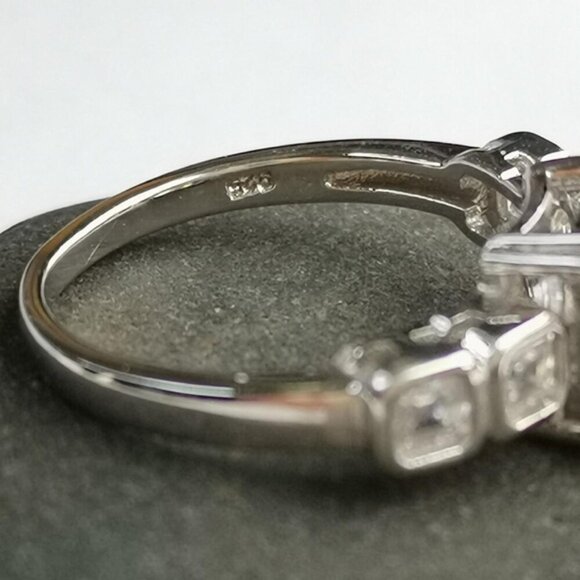 Emerald cut CZ Ring Sterling Silver size 8 - Picture 8 of 8